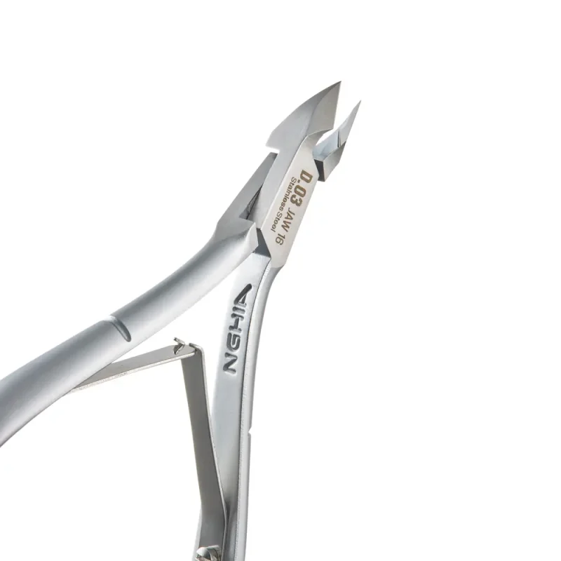 NGHIA Cuticle Nipper (D-03/C-04) stainless steel cuticle nippers with an angled cutting edge.